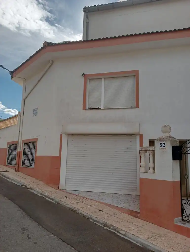 Casa con terraza en venta en La Font de la Figuera, imagen 4
