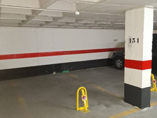 Garaje en Alquiler en Avenida España, 86 en El Burgo