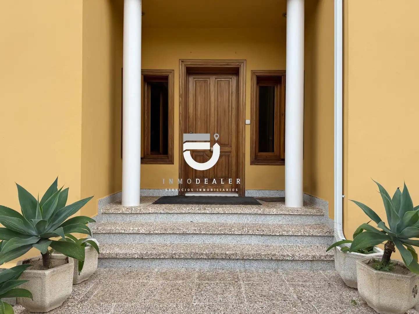 Casa o xalet en venda en Oliva amb Jardí privat, Terrassa i Piscina