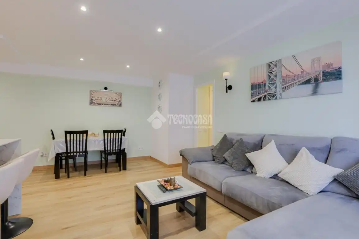 Sala de estar de Piso en venta en Rubí con Balcón