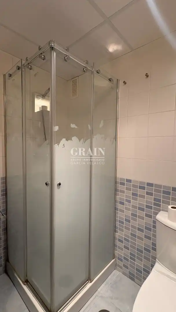 Baño de Piso en venta en Albacete con Calefacción, Trastero y Piscina