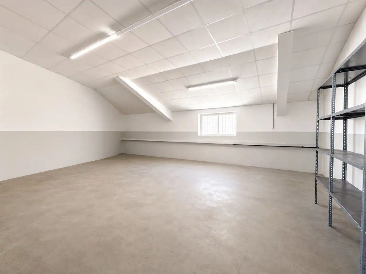 Nave industrial de alquiler en Córdoba con Calefacción y Alarma