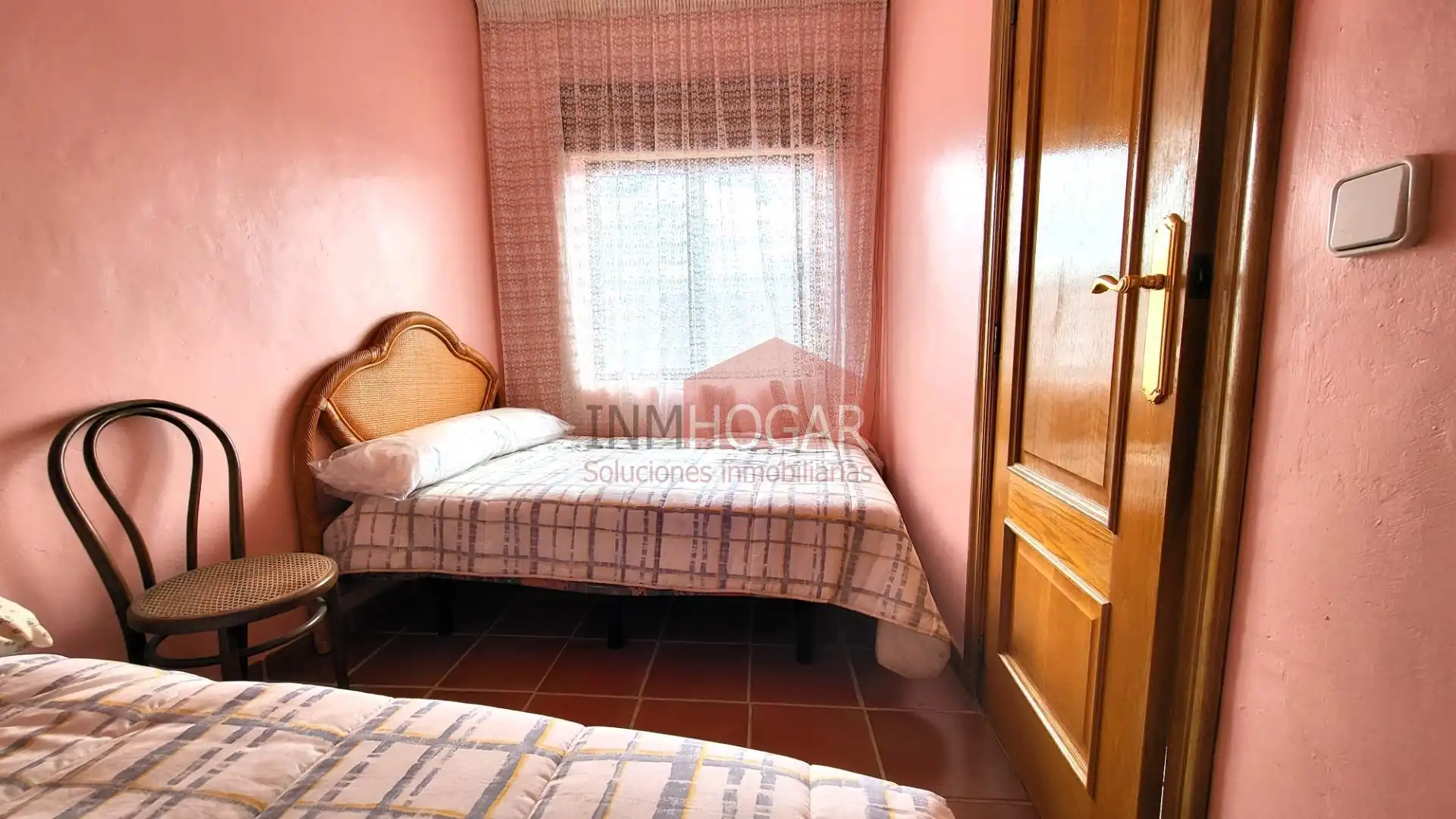 Habitación de Casa o chalet en venta en Aldeaseca de la Frontera con Terraza, Amueblado y Balcón