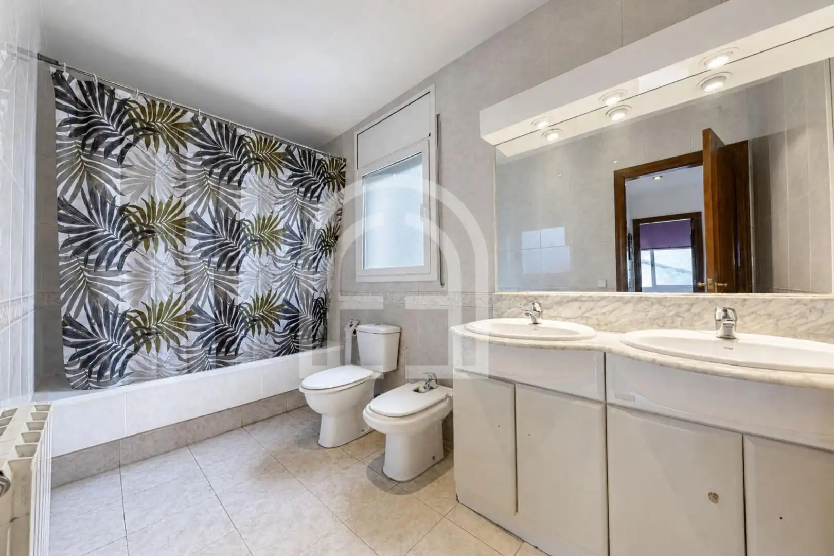 Baño de Casa o chalet en venta en Sant Fost de Campsentelles con Calefacción, Jardín privado y Terraza