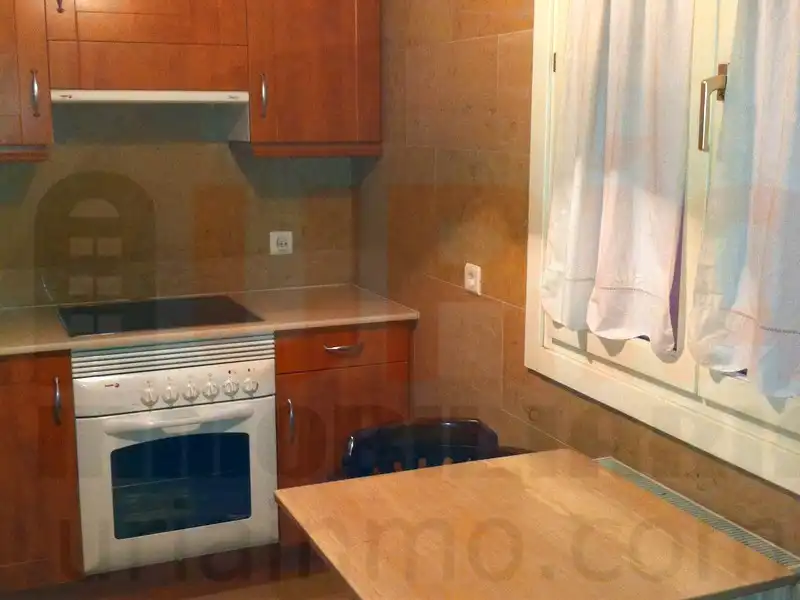 Cocina de Apartamento en venta en Oviedo  con Calefacción, Parquet y Amueblado