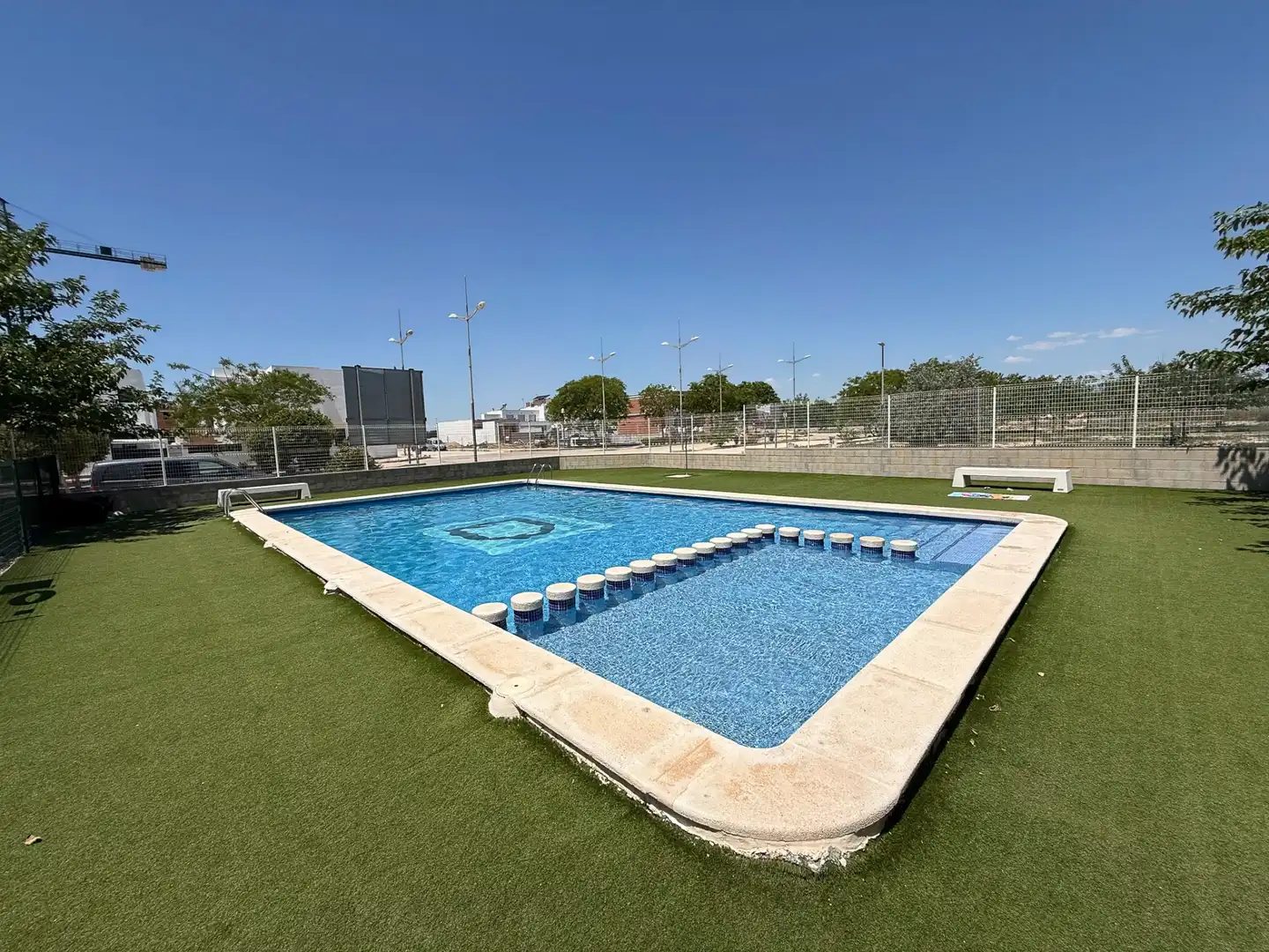 Schwimmbecken von Wohnung zum Verkauf in Dolores mit Klimaanlage, Heizung und Privatgarten