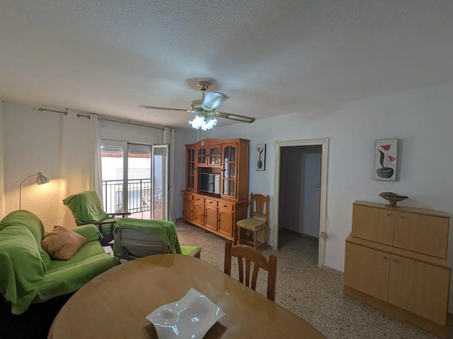 Wohnzimmer von Wohnung zur Miete in Almería mit Möbliert