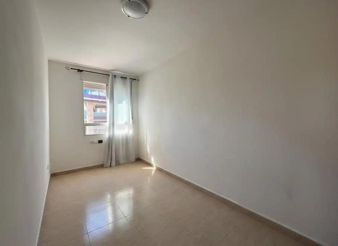 Habitación de Piso en venta en Murcia con Aire acondicionado, Calefacción y Terraza