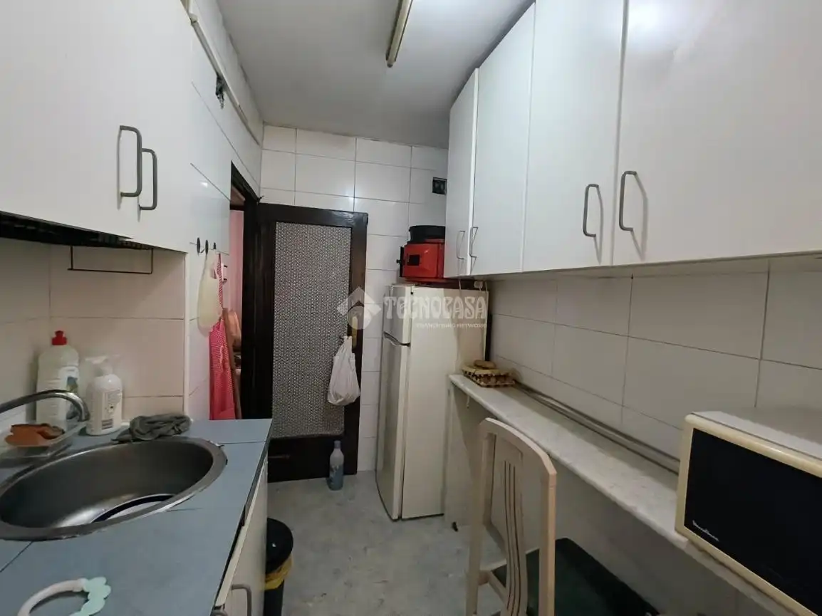 Küche von Wohnung zum Verkauf in Palencia mit Heizung, Abstellraum und Balkon