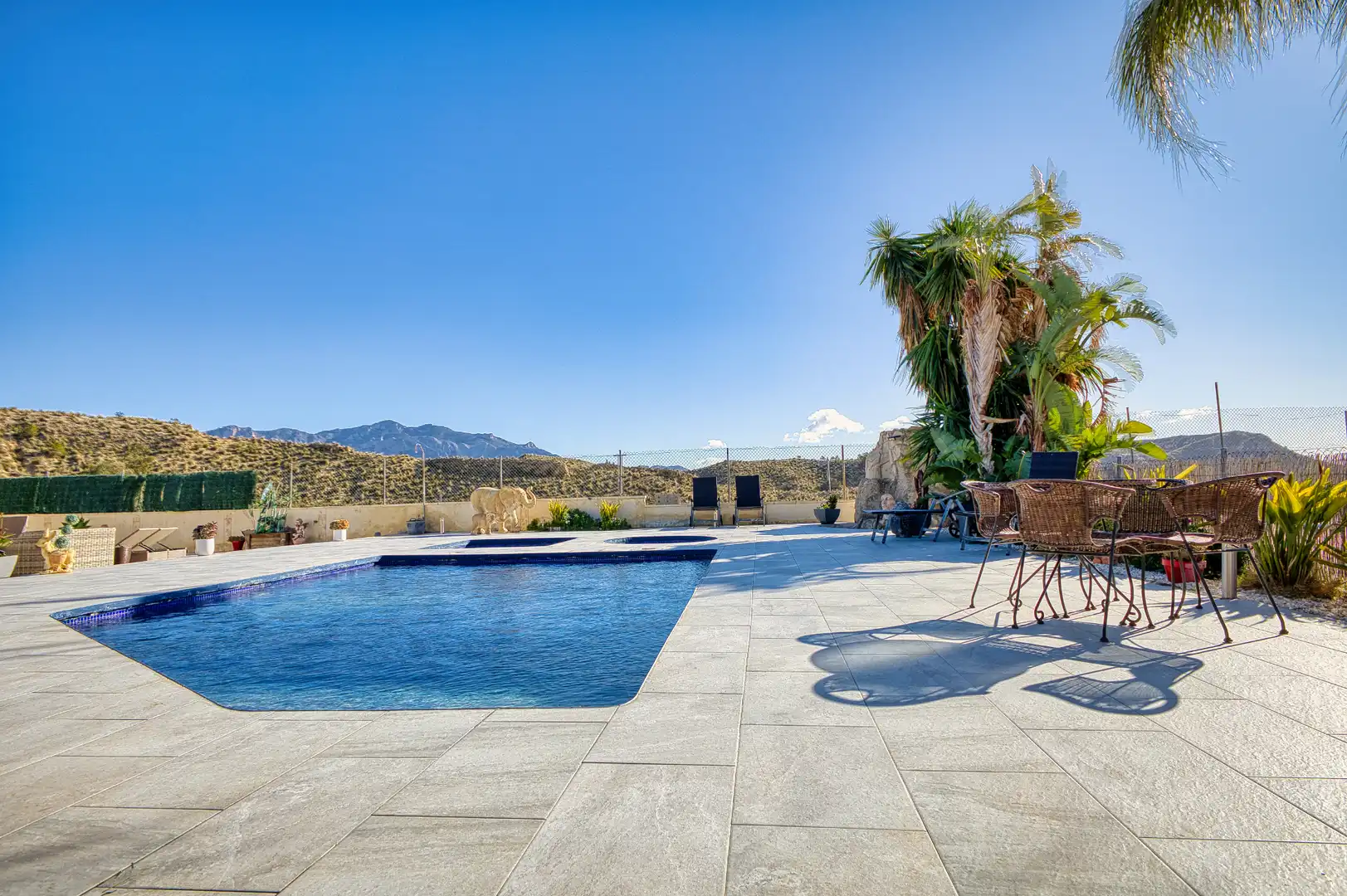 Piscina de Casa o xalet en venda en Jijona / Xixona amb Aire condicionat, Calefacció i Jardí privat