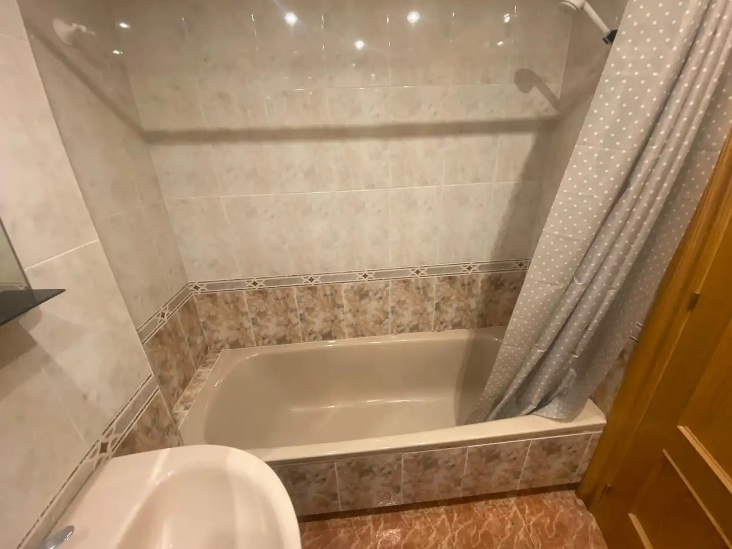 Flat for rent in Calle las Infantas, Universidad - Las Huelgas