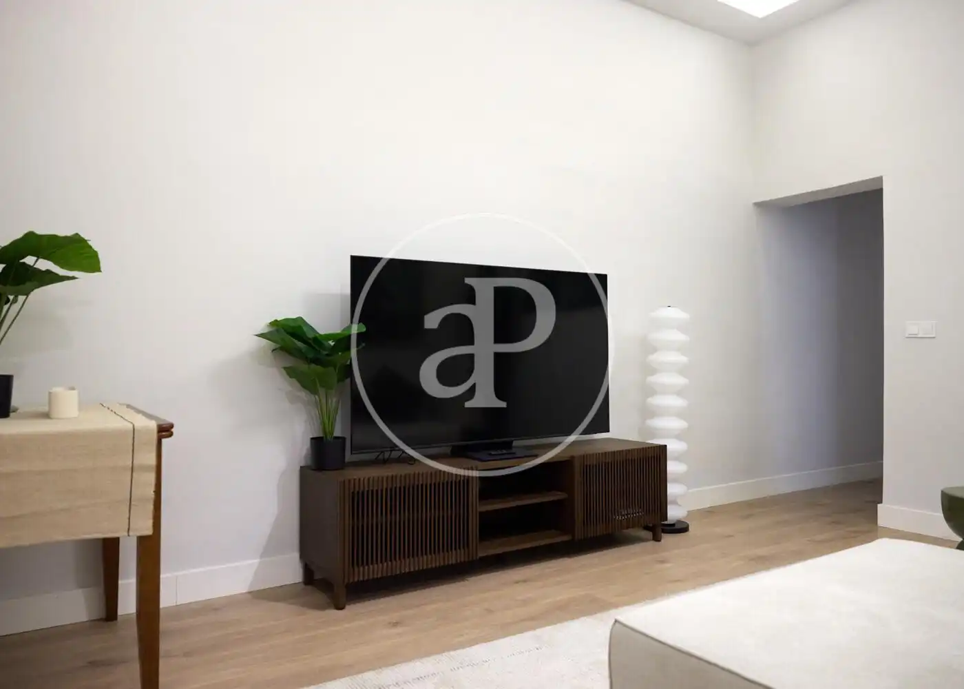 Sala d'estar de Pis en venda en Madrid amb Aire condicionat, Calefacció i Moblat