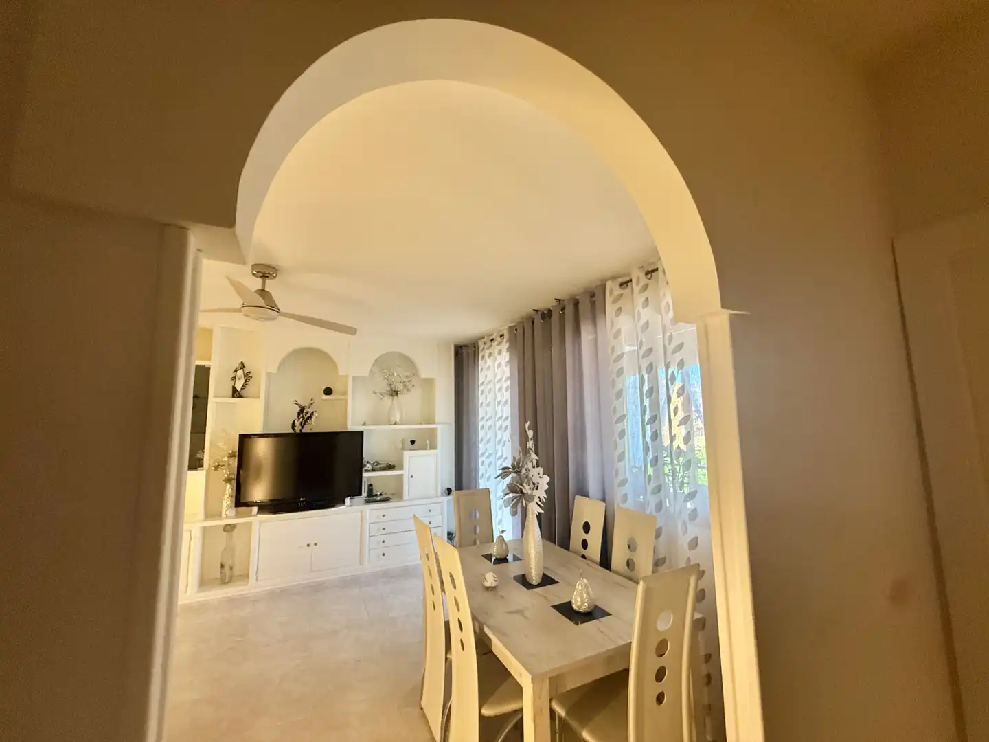 Dining room of Flat for sale in Madrid  with Heating, Terrace and Furnished