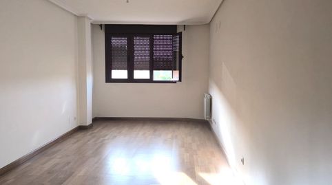 Foto 3 de Apartament en venda a Alberite, La Rioja