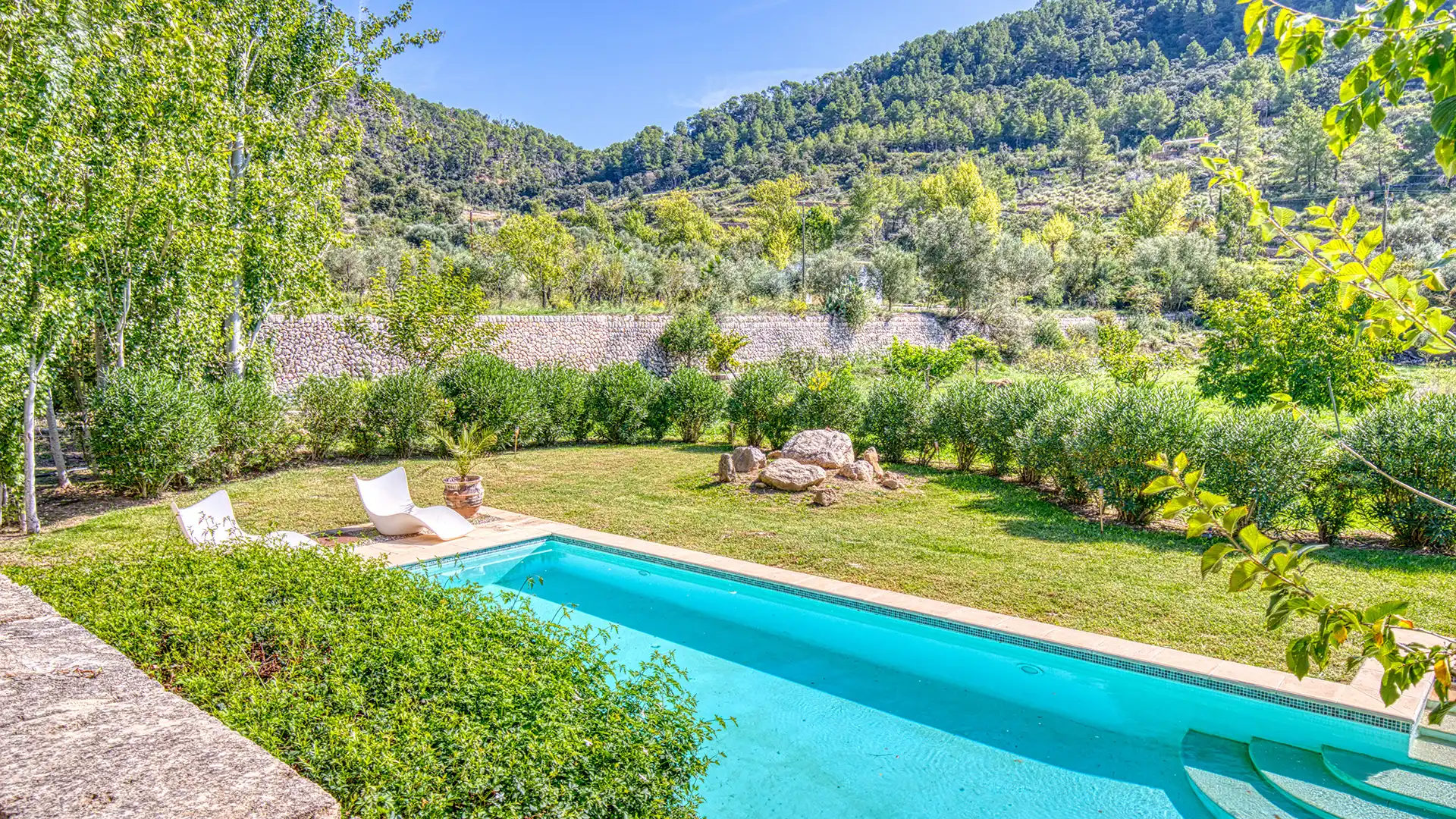 Jardí de Finca rústica en venda en Esporles amb Calefacció, Terrassa i Traster