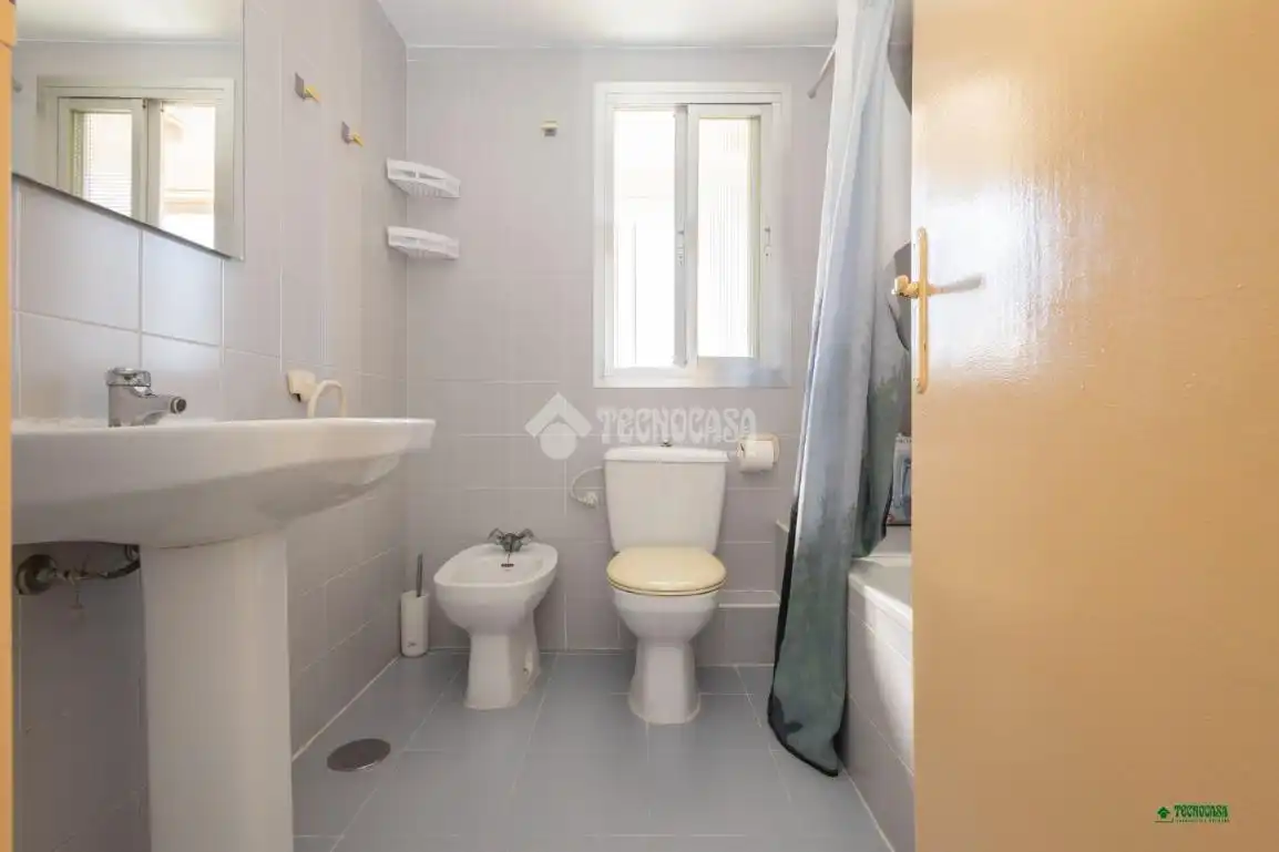Baño de Piso en venta en Almería
