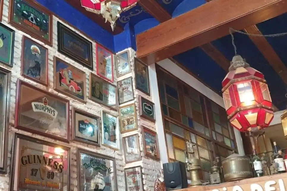 Commercial properties for sale in Valencia  with Air Conditioner and Furnished