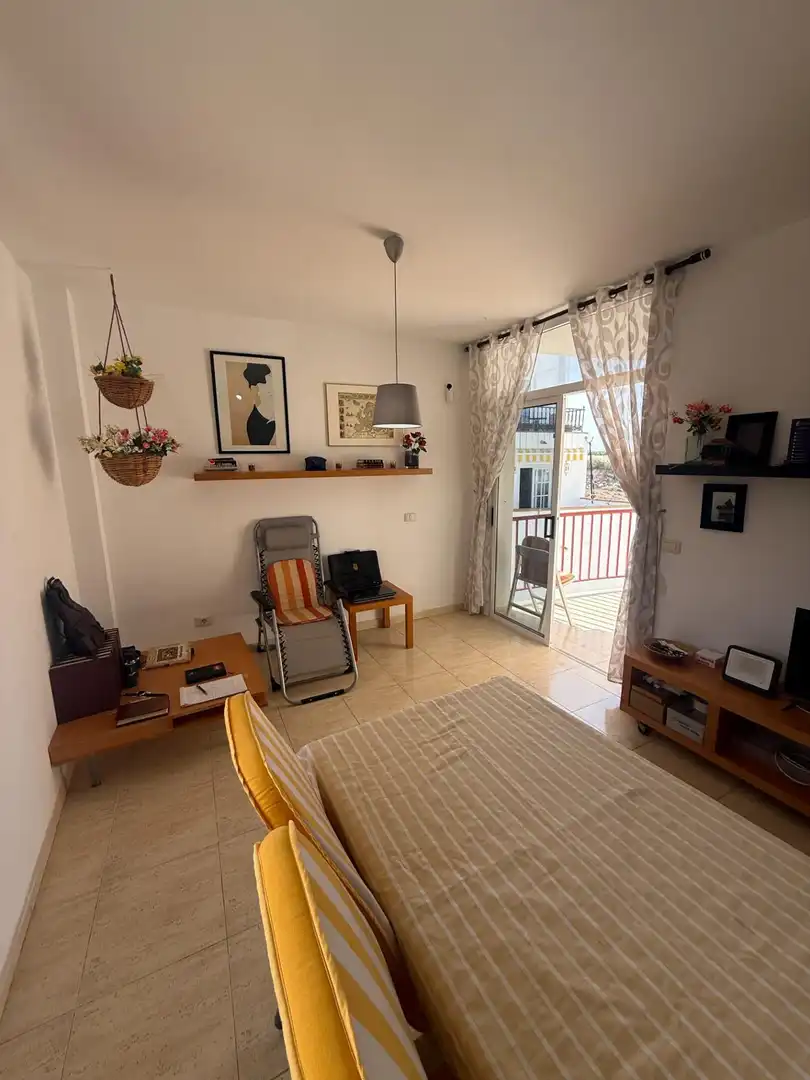 Sala de estar de Ático en venta en Adeje con Terraza, Trastero y Piscina comunitaria