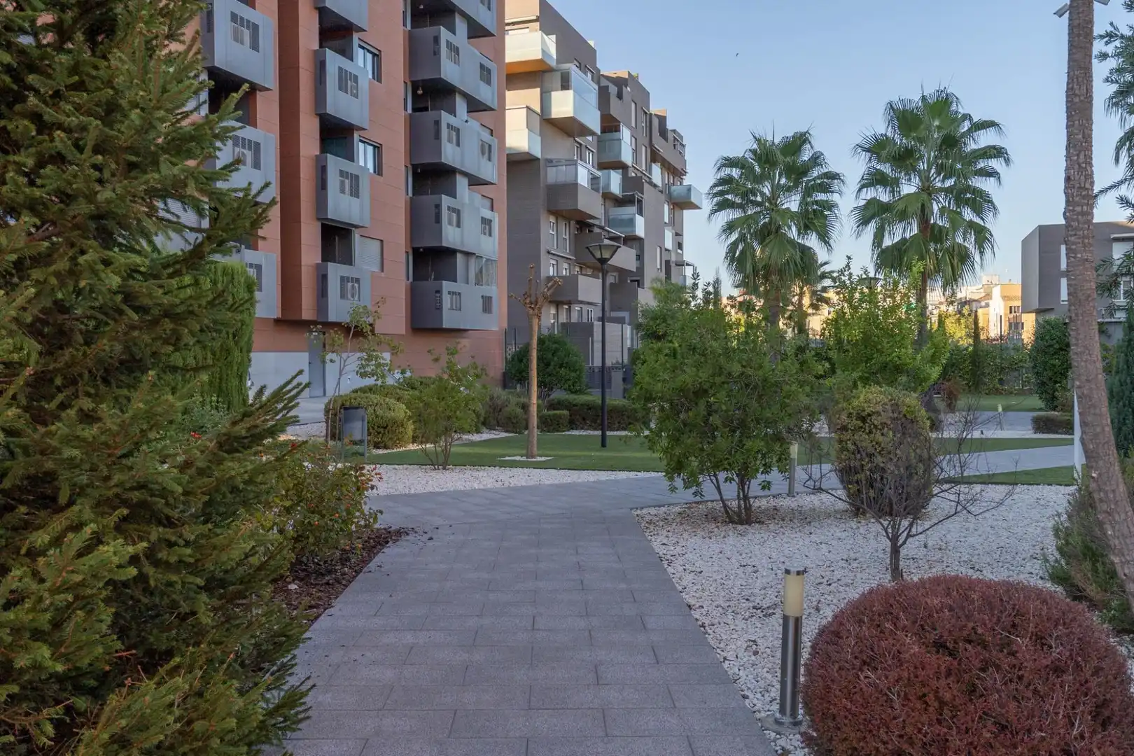 Vista exterior de Apartament en venda en Zaidín