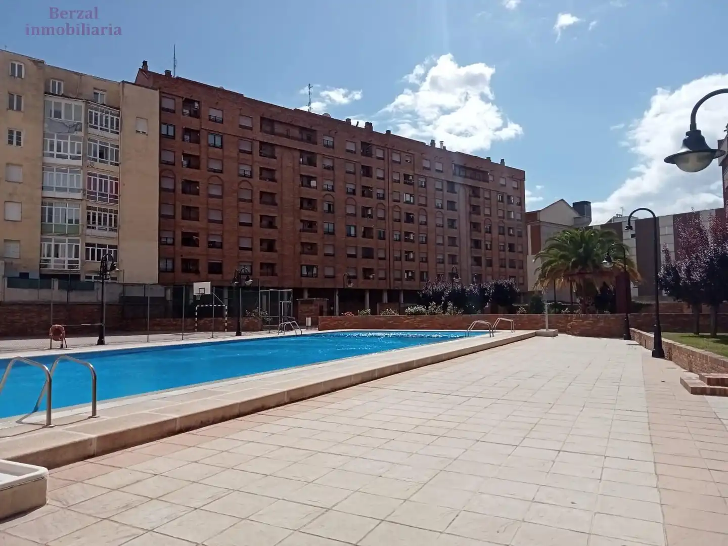 Swimming pool of Flat for sale in  Logroño  with Heating, Private garden and Terrace