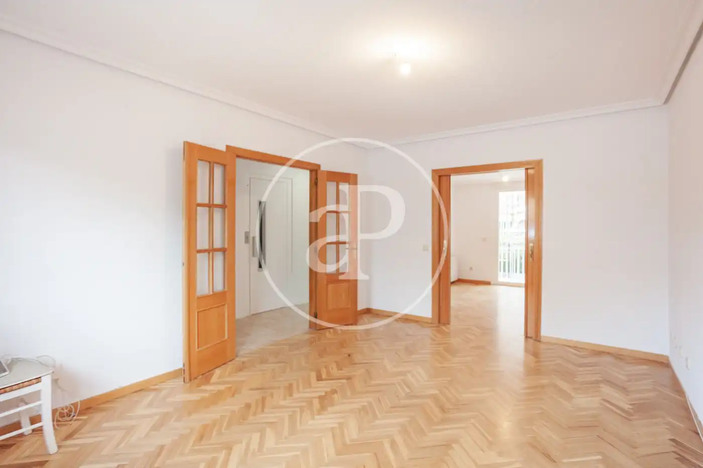 Haus oder Chalet zur Miete in Madrid mit Klimaanlage, Heizung und Privatgarten