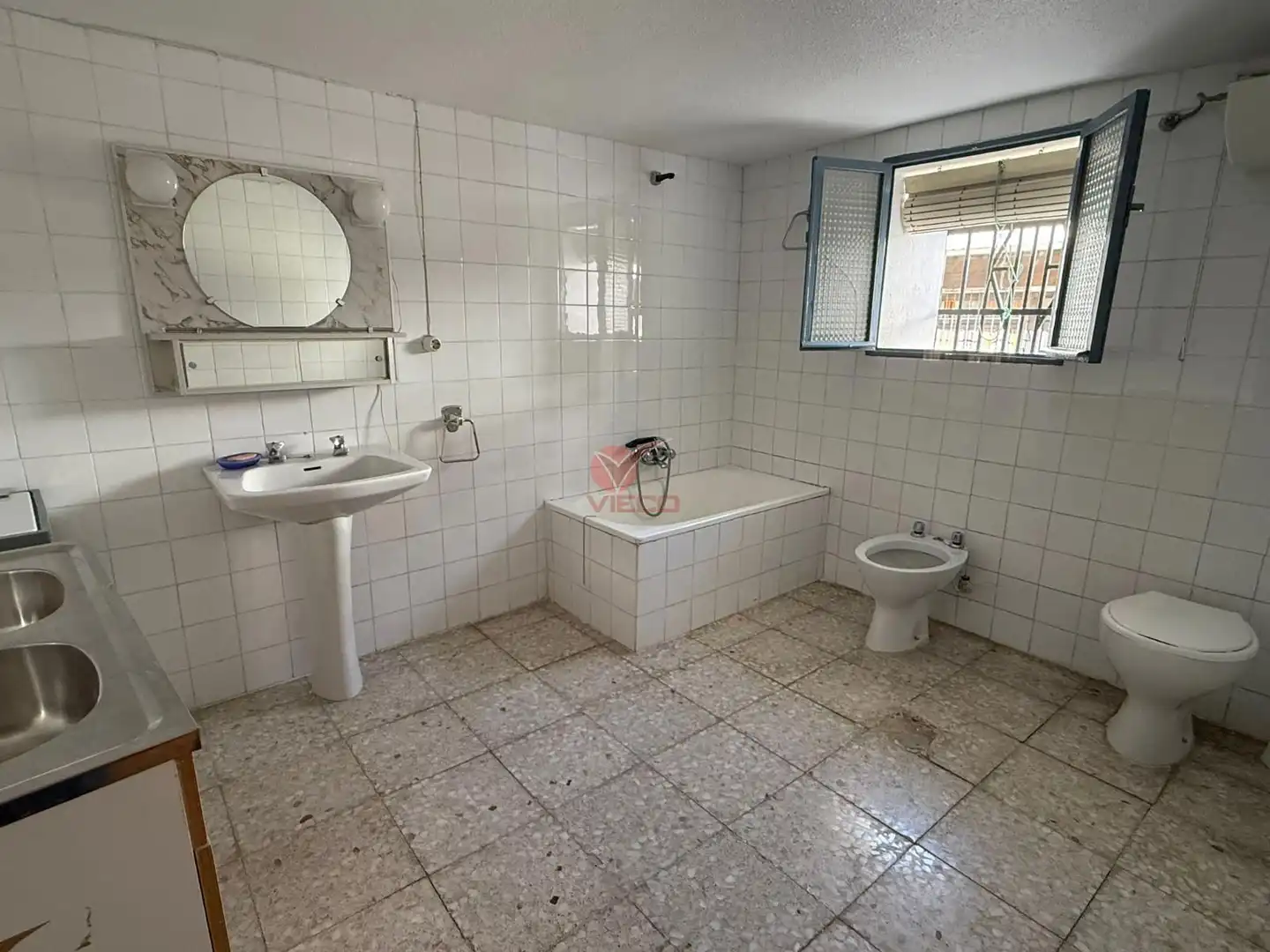 Baño de Casa o chalet en venta en Buenache de la Sierra con Calefacción, Trastero y Amueblado
