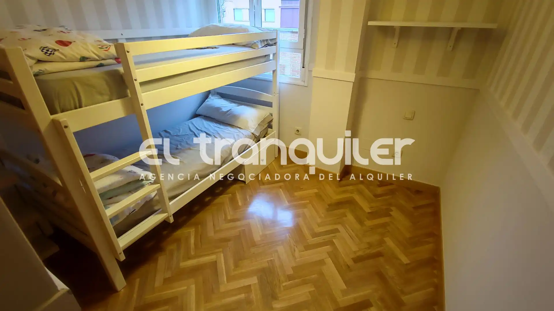 Dormitori de Àtic de lloguer en Madrid amb Aire condicionat, Parquet i Terrassa