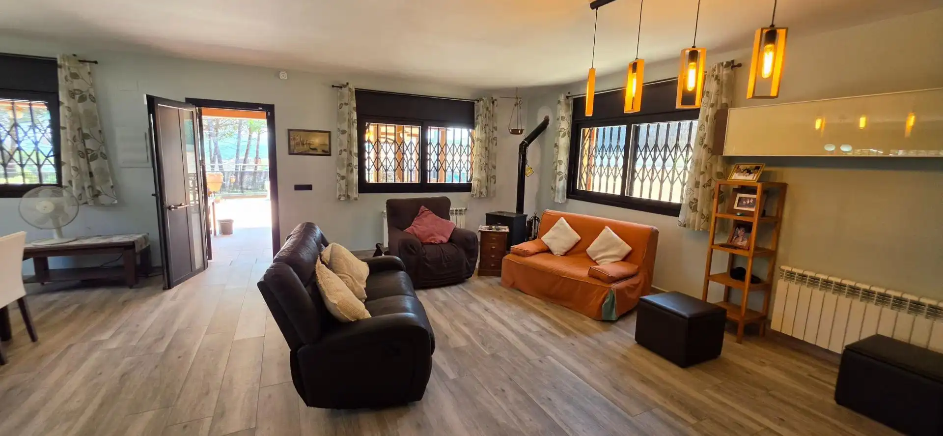 Sala de estar de Casa o chalet en venta en Fogars de la Selva con Aire acondicionado, Calefacción y Terraza