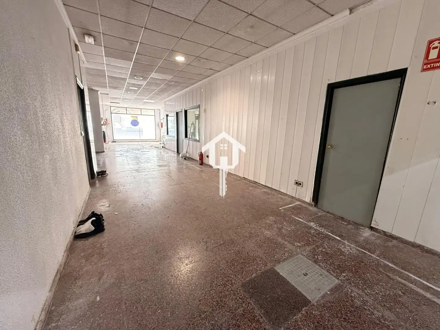 Local comercial en venta en Calle FCO CARRATALA CERNUDA, imagen 23