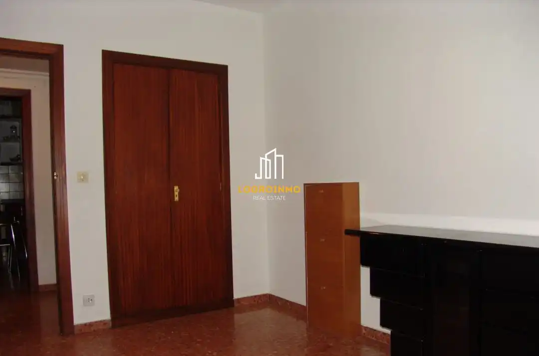 Flat for sale in  Logroño  with Heating, Terrace and Balcony