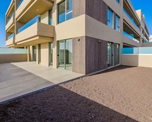 Vista exterior de Apartament en venda en Granadilla de Abona amb Jardí privat, Terrassa i Traster