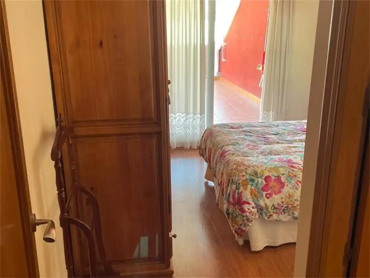 Bedroom of Attic for sale in Berja  with Air Conditioner