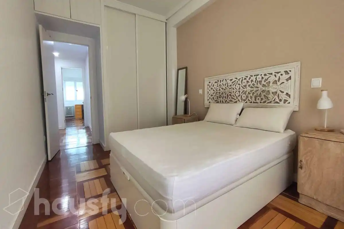 Bedroom of Flat for rent in Madrid  with Air Conditioner, Terrace and Furnished