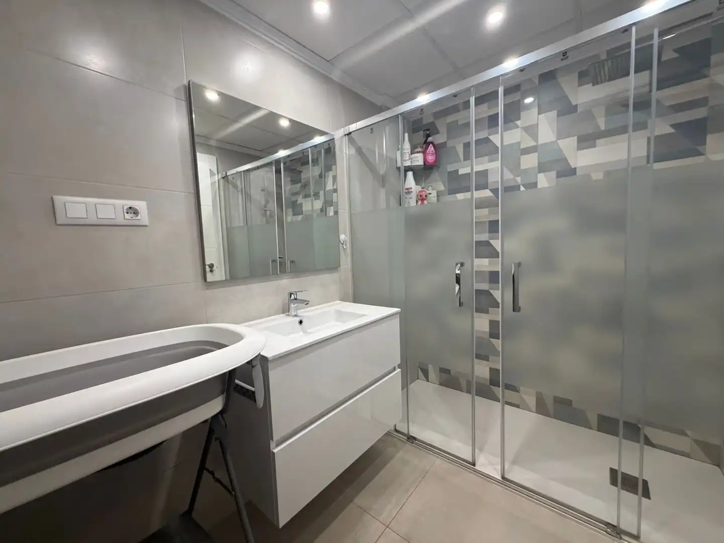 Baño de Casa o chalet en venta en San Pedro del Pinatar con Aire acondicionado, Calefacción y Amueblado
