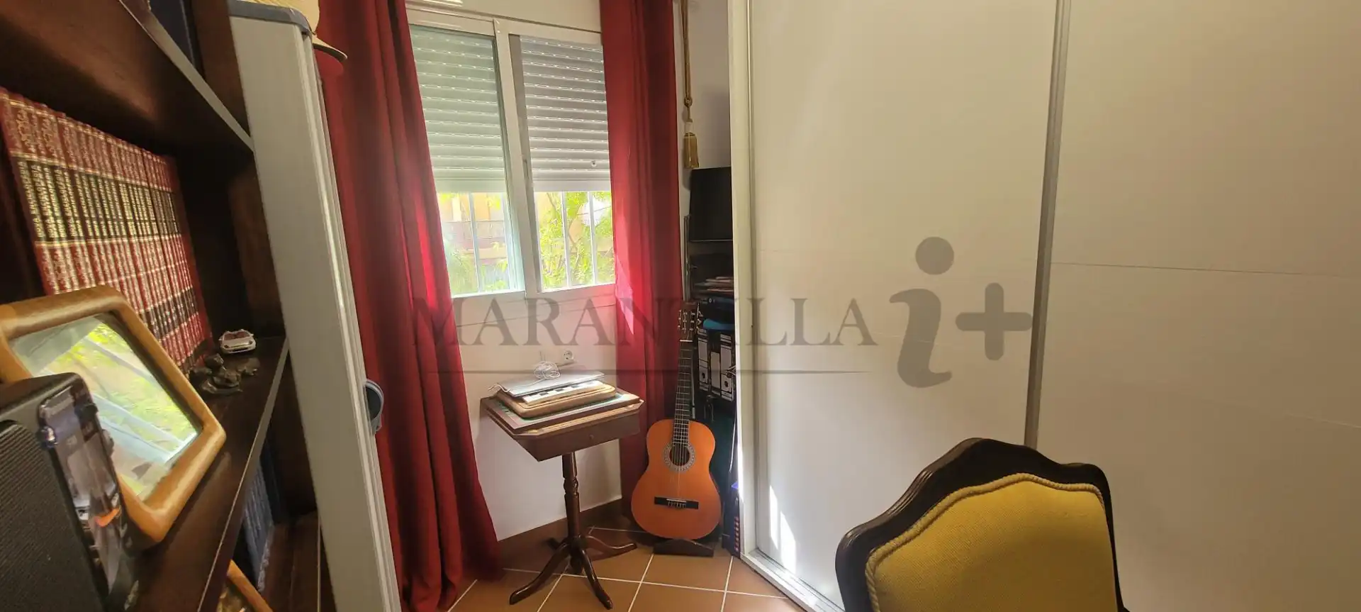 Habitación de Casa adosada en venta en Islantilla con Aire acondicionado, Calefacción y Jardín privado