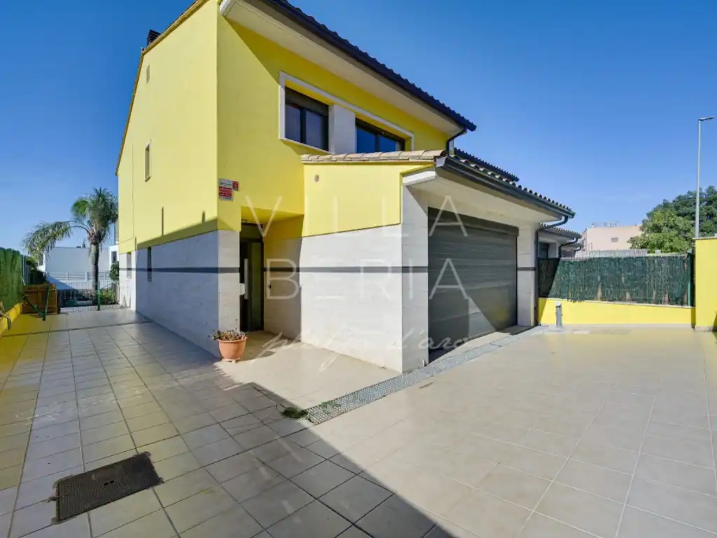 Casa con piscina en venta en Avenida Paisos Catalans 18, imagen 41