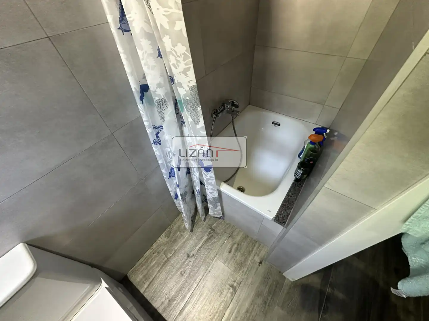 Bany de Casa o xalet en venda en Siero amb Calefacció i Parquet