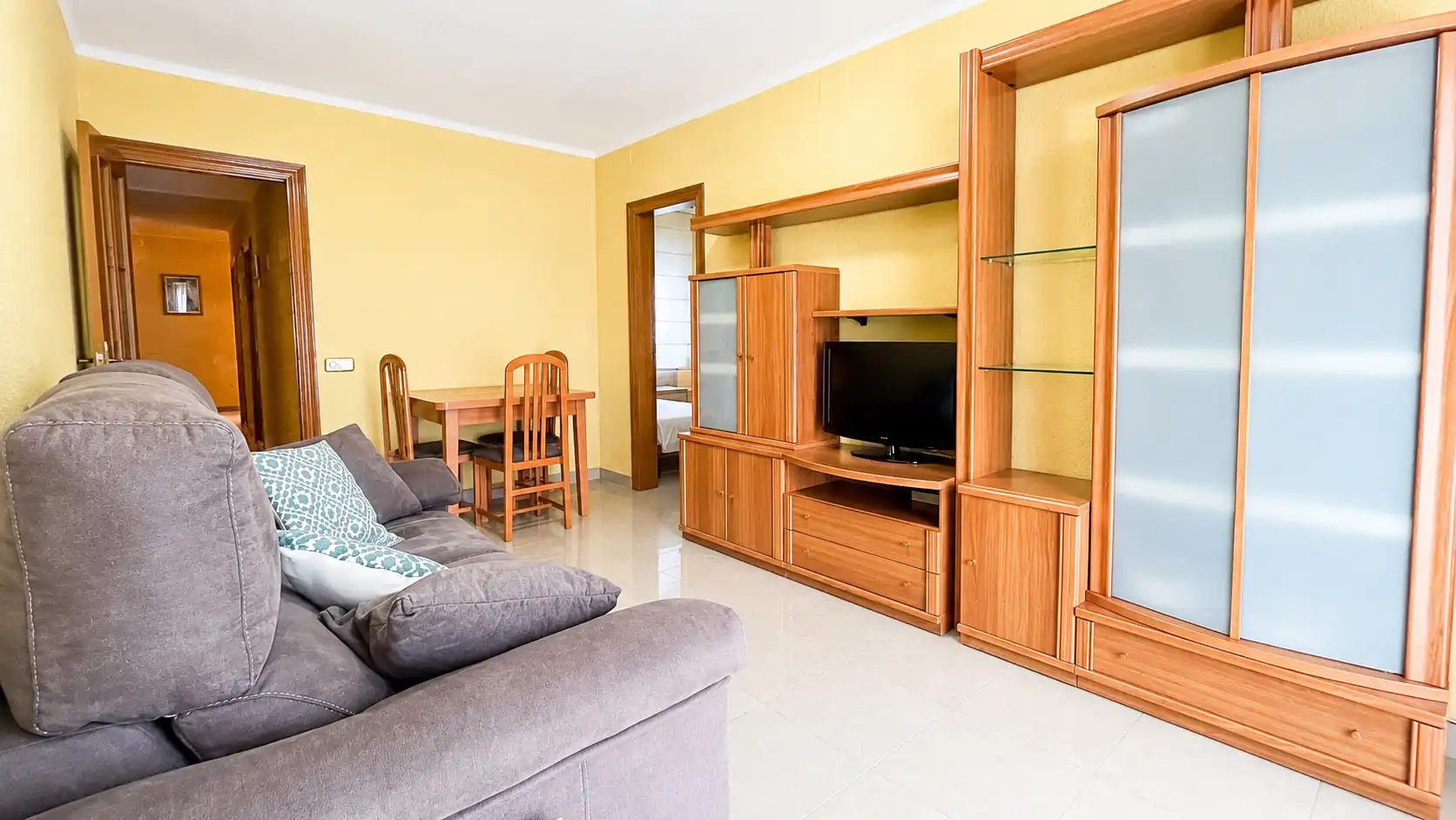Sala de estar de Piso en venta en Cerdanyola del Vallès con Aire acondicionado, Trastero y Horno