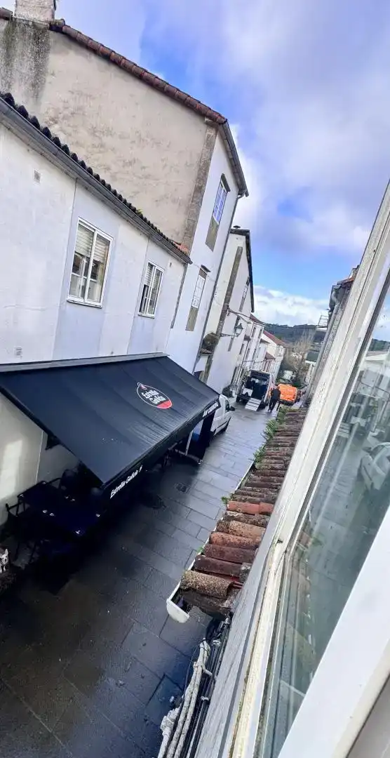 Aparcament de Casa adosada en venda en Santiago de Compostela 