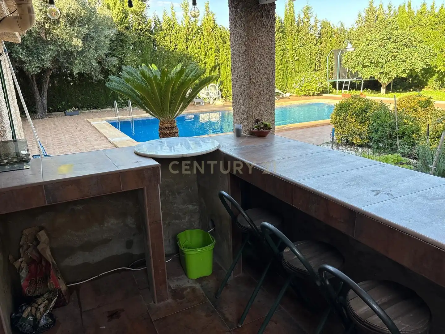Terraza de Casa o chalet en venta en Chiva con Jardín privado
