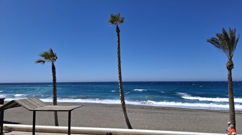 Foto 5 de Piso en venta en Calle Acera del Mar, 43, Torrenueva Costa, Granada