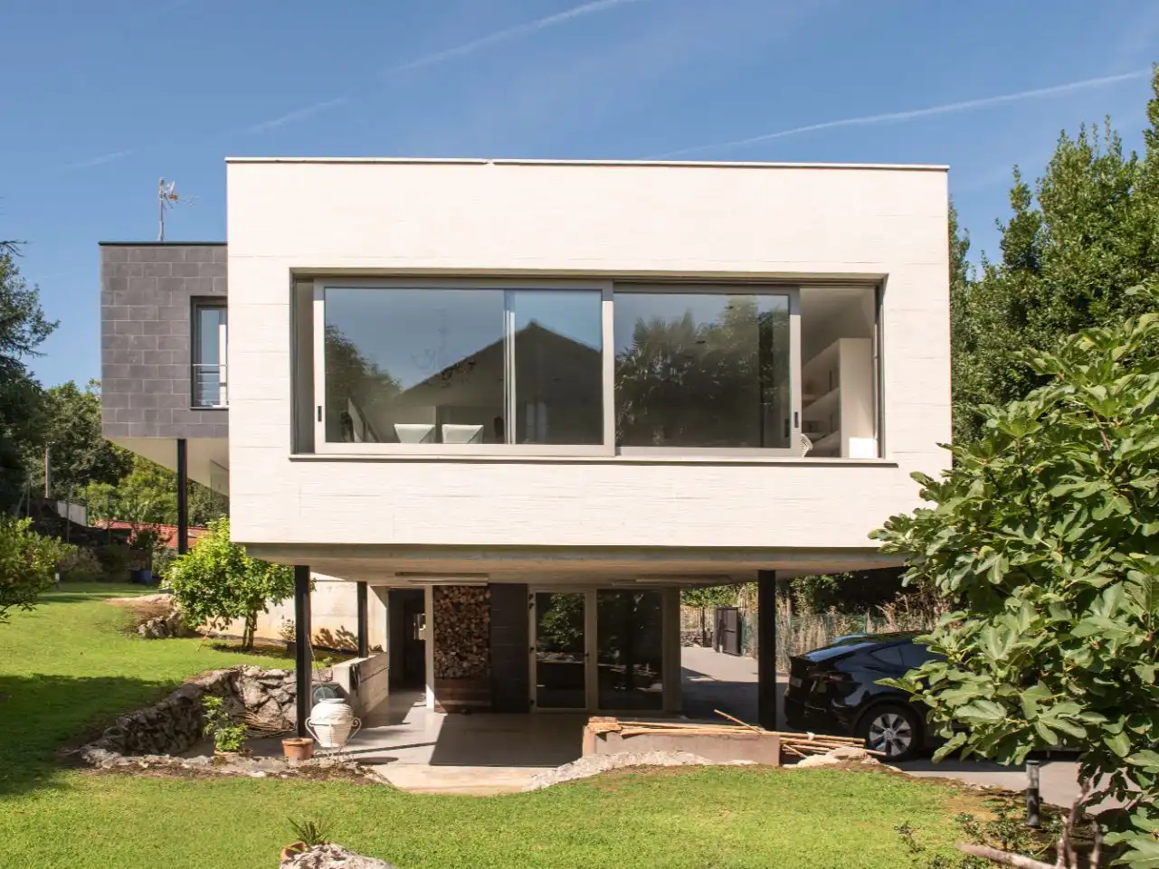 Vista exterior de Casa o chalet en venta en Riotuerto con Terraza y Balcón