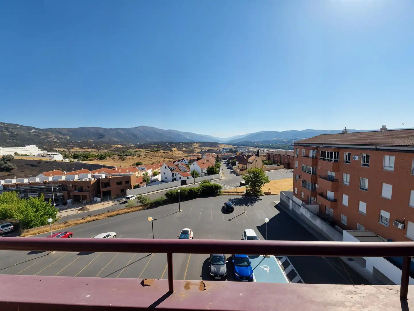 Vista exterior de Piso en venta en Plasencia con Calefacción, Terraza y Balcón