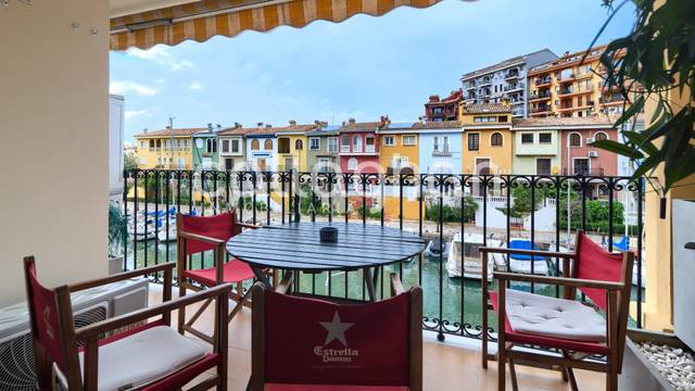 Piso en Venta en Calle de la Unió en Port Saplaya