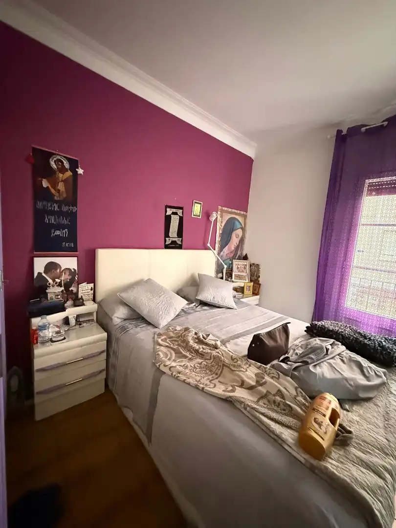Habitación de Piso en venta en L'Hospitalet de Llobregat con Balcón