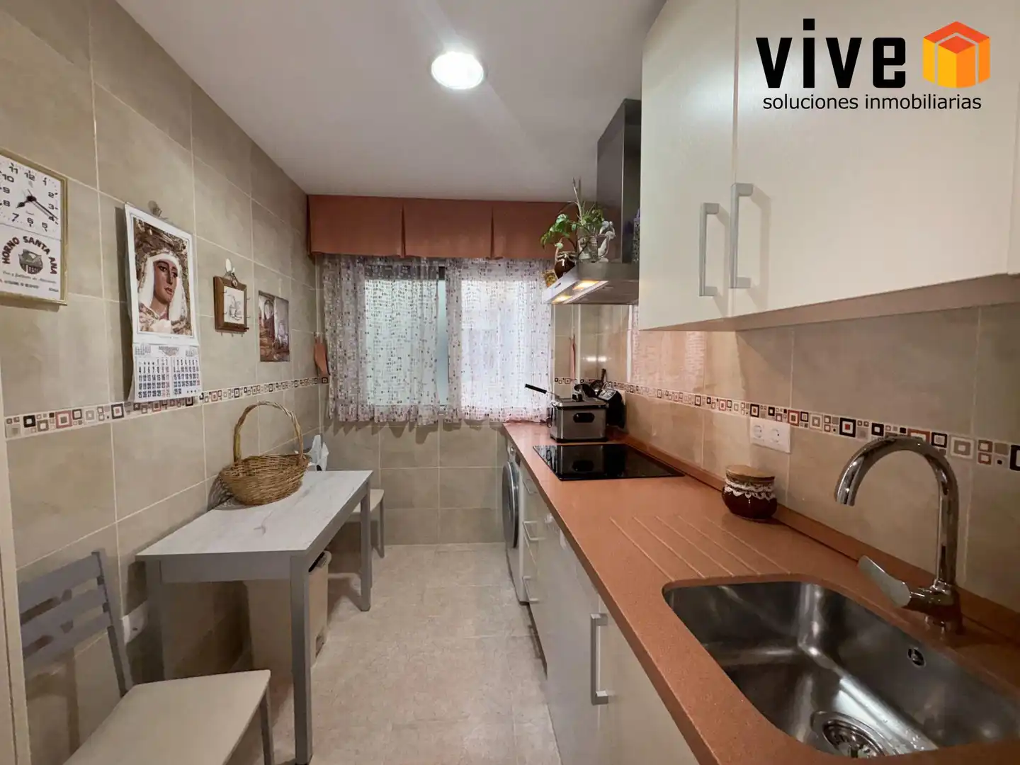 Cocina de Piso en venta en Sevilla con Calefacción y Terraza