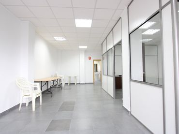 Local comercial de lloguer a Núcleo Urbano