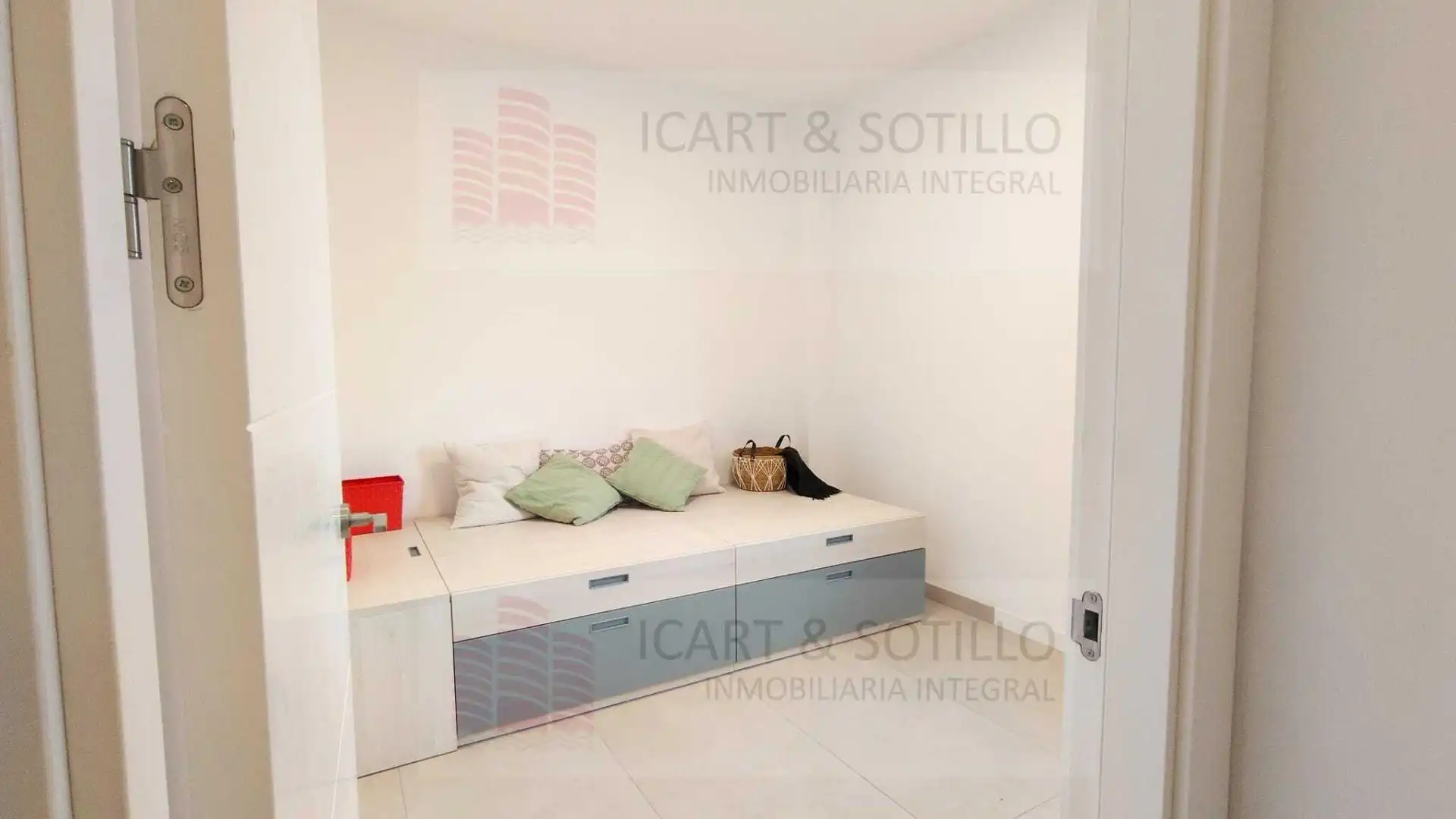 Apartment with pool for sale in Cala del Puntal, imagen 24