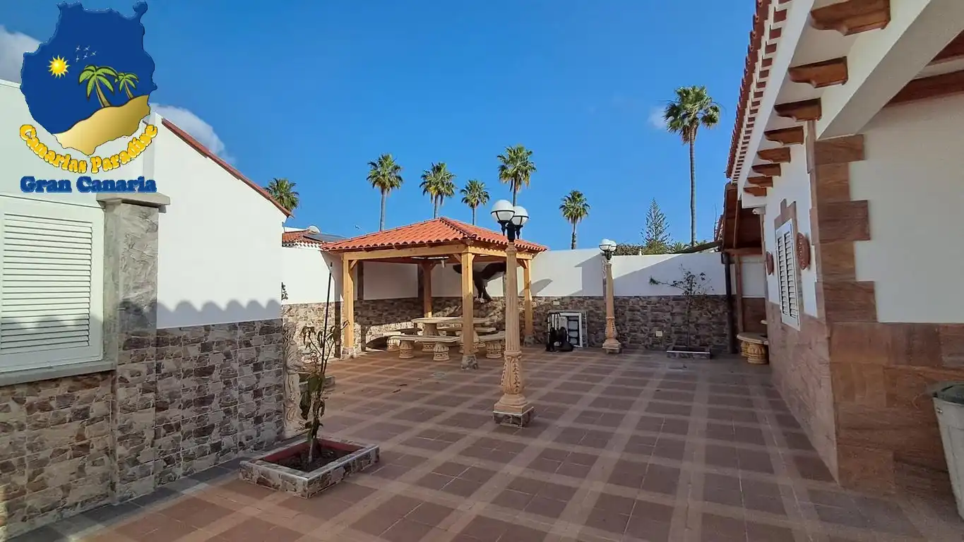 Terrassa de Casa o xalet en venda en San Bartolomé de Tirajana amb Aire condicionat, Terrassa i Moblat