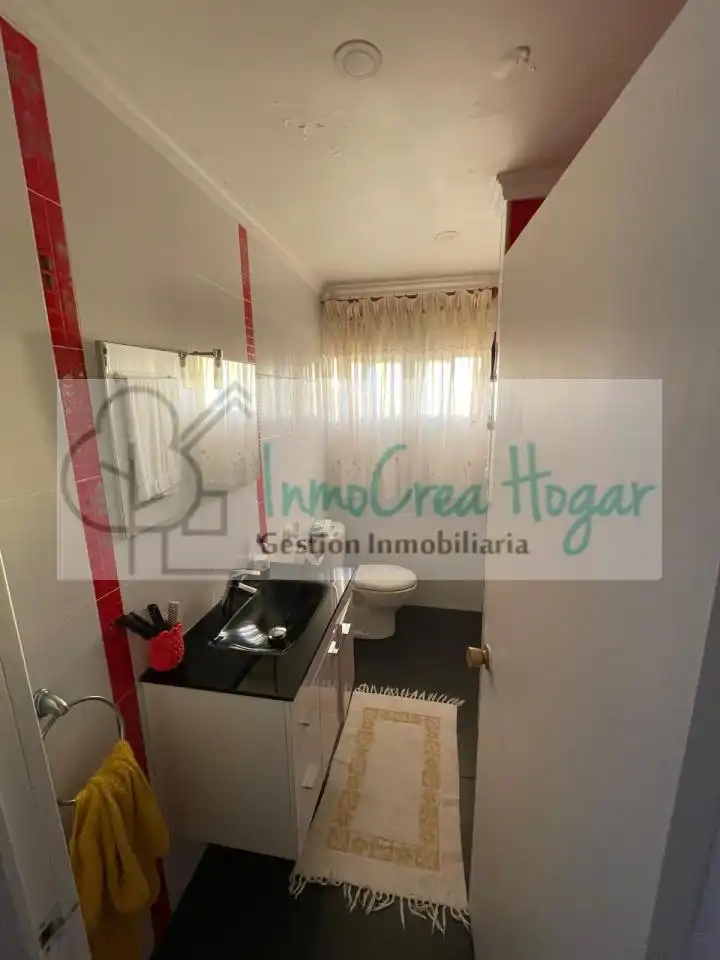Baño de Piso de alquiler en Baiona con Terraza y Amueblado